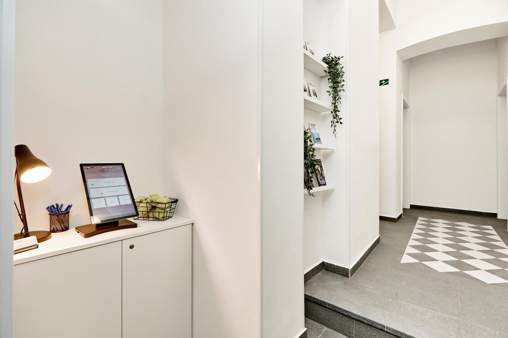 44 Aparthotel